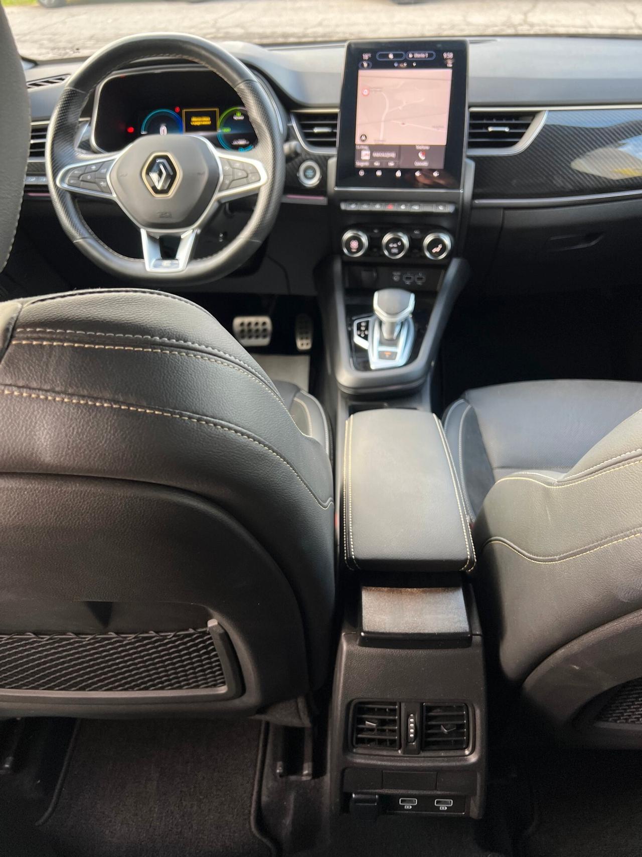 Renault Arkana Full Hybrid E-Tech 145 CV Engineered/TETTO PANORAMICO APRIBILE, SEDILI RISCALDABILI E VOLANTE