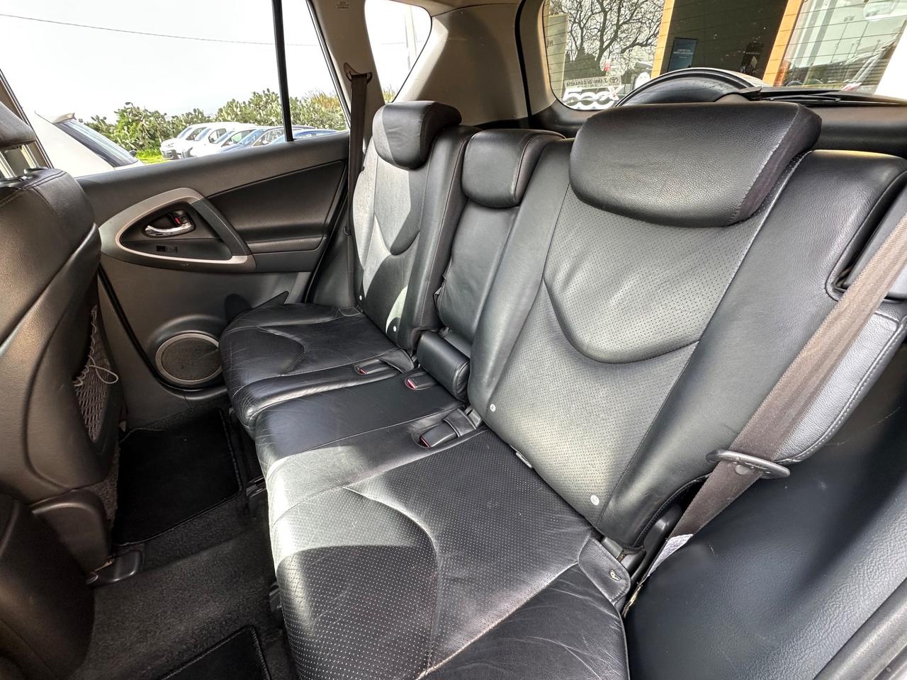 Toyota RAV 4 RAV4 2.2 D-4D 177 CV Luxury