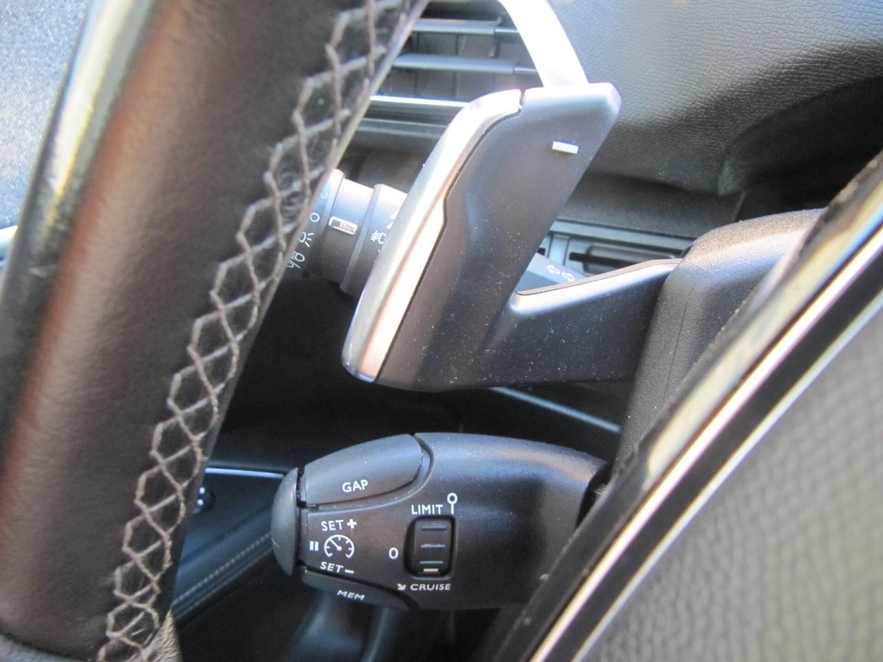 Peugeot 3008 BlueHDi 130 S&S EAT8 Allure - automatico
