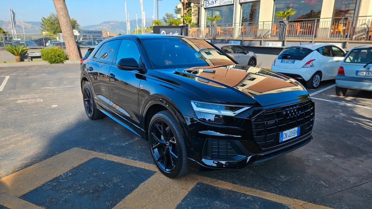 Audi Q8 50 TDI 286 CV quattro tiptronic Sport