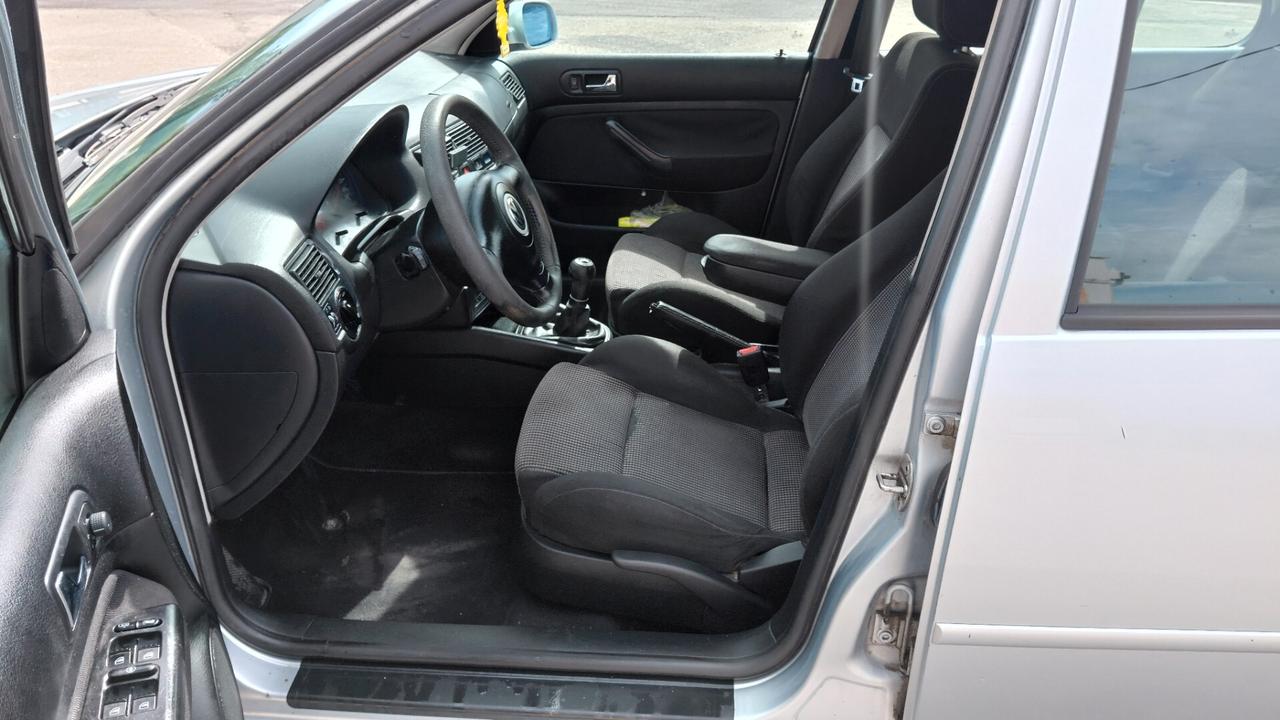 Volkswagen Golf 2.0 cat 5p. 4motion Highline