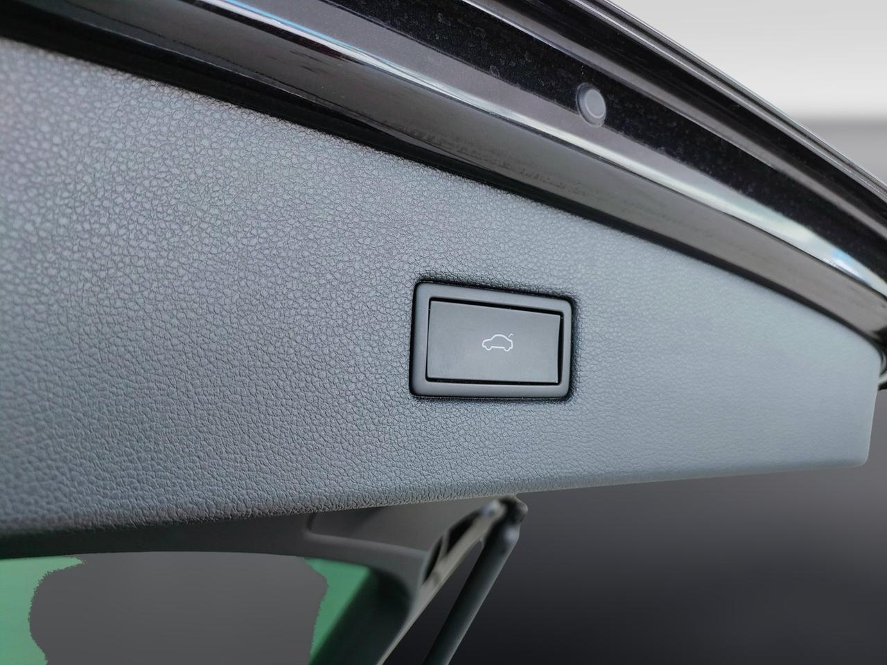 VOLKSWAGEN Tiguan II 2021 - Tiguan 2.0 tdi Elegance 150cv dsg