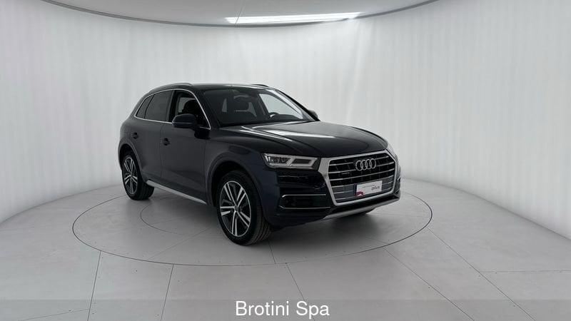 Audi Q5 40 TDI quattro S tronic Business Sport