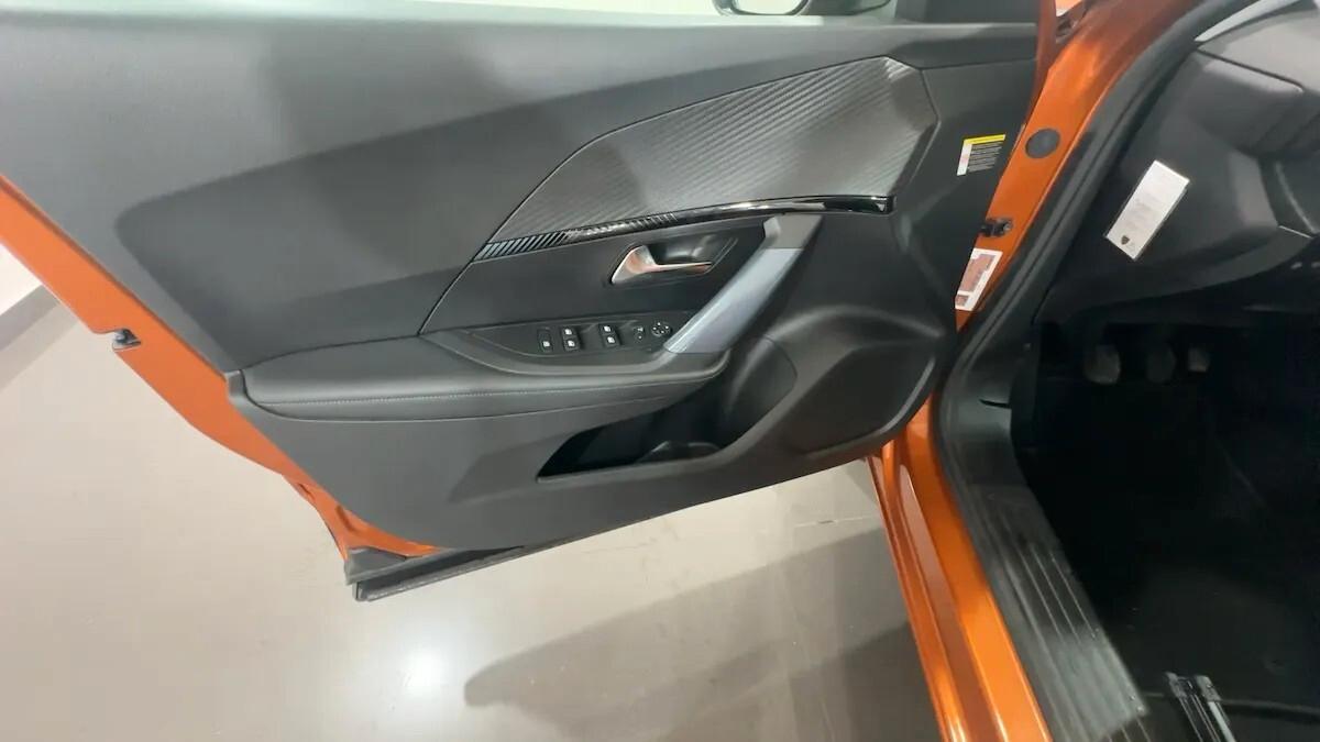 Peugeot 2008 PureTech 100 S&S Allure