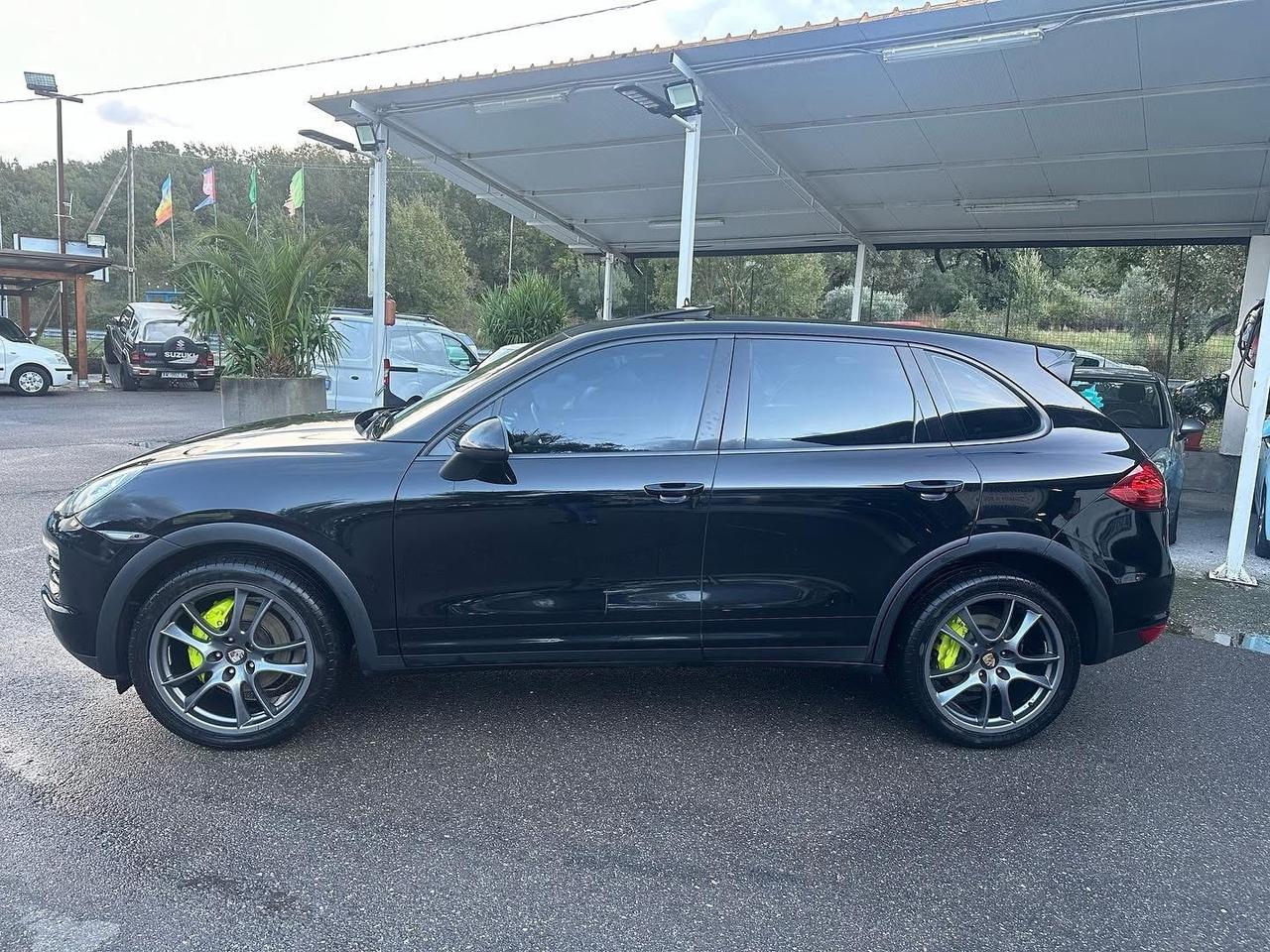Porsche Cayenne 3.0 Diesel 240 cv tetto apribile
