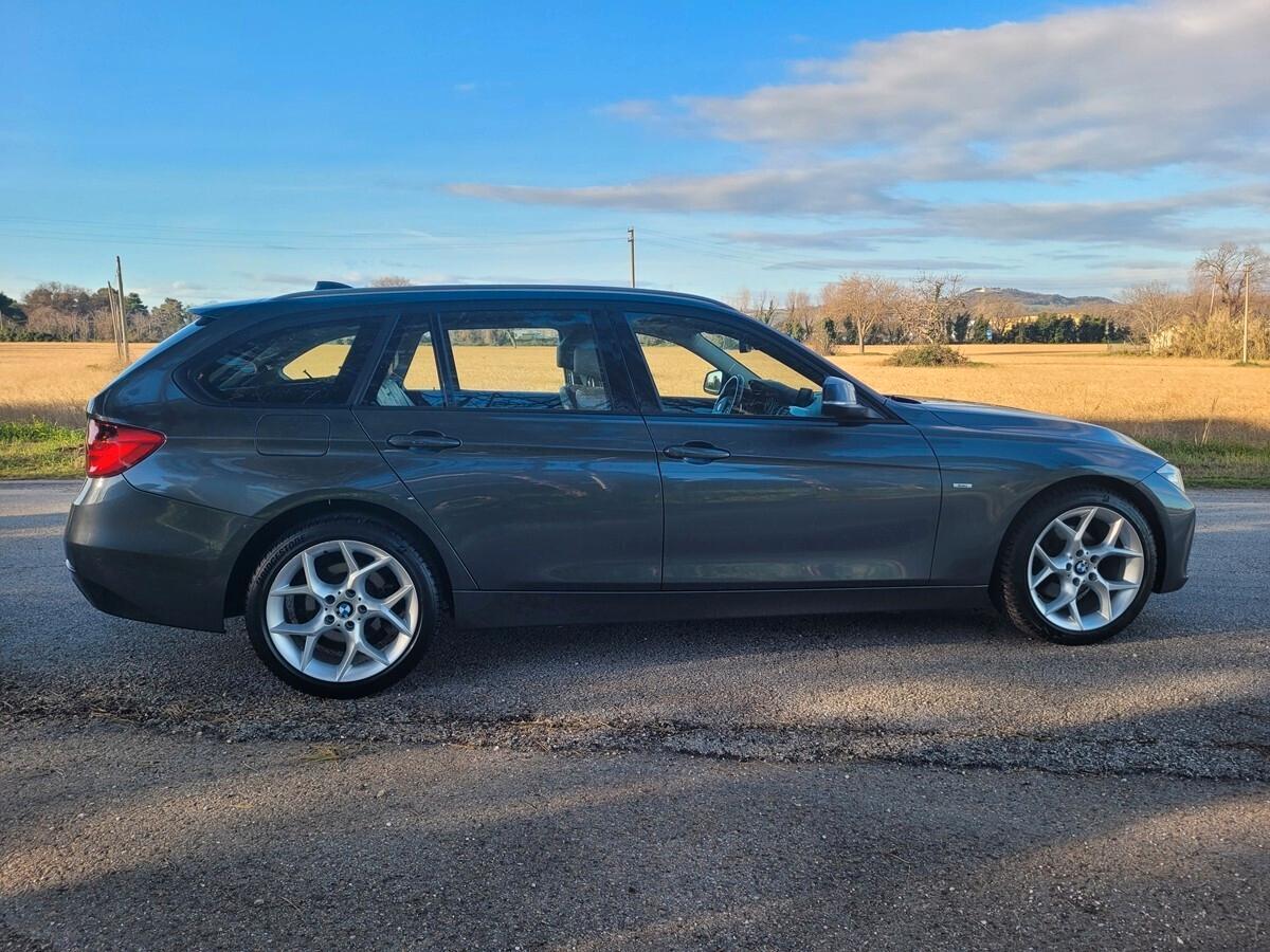 Bmw 320d xDrive Touring Modern
