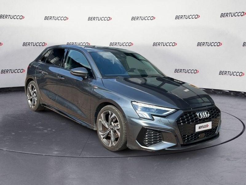 Audi A3 4ª serie SPB 35 TFSI S tronic S line edition