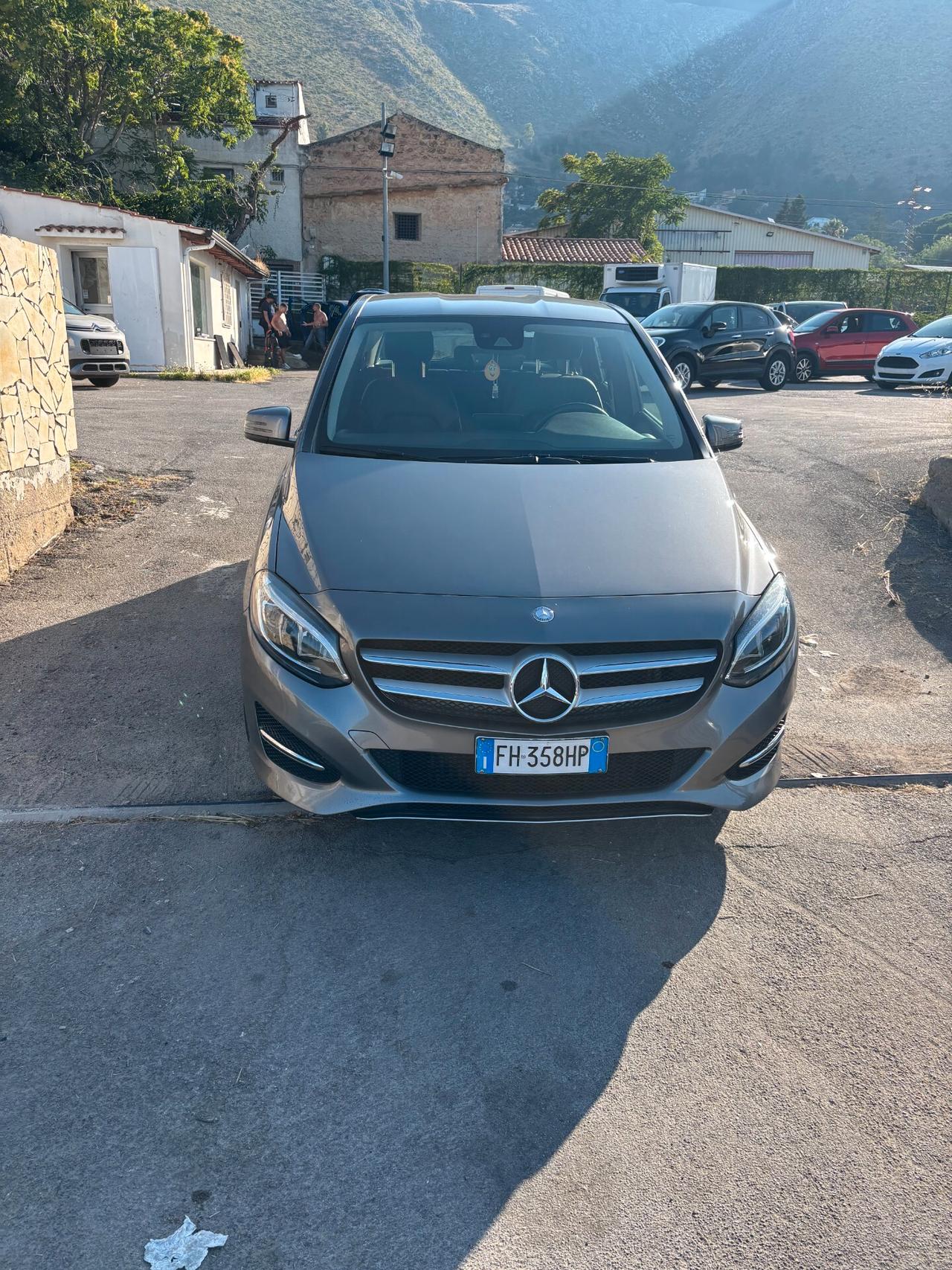Mercedes-benz B 180 B 180 1.5 DIESEL ANNO 2017 KM 170.000 PER INFO 3279411053