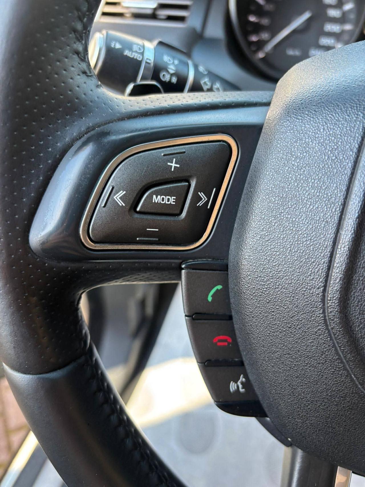 Land Rover Range Evoque 2.0 TD4 180 CV 5p. SE Dynamic