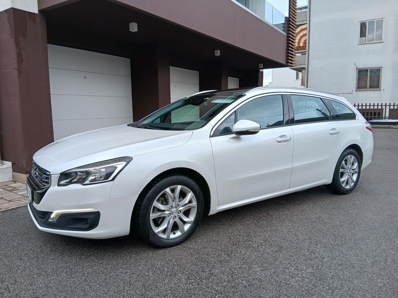 Peugeot 508 BlueHDi 150 S&S SW Allure la guidi a € 170 mese
