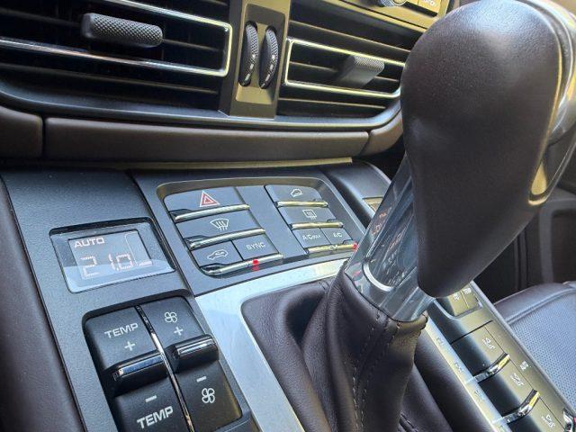 PORSCHE Macan 2.0 245CV PDK UNIPROPRIETARIO CERCHI DA 20" PASM