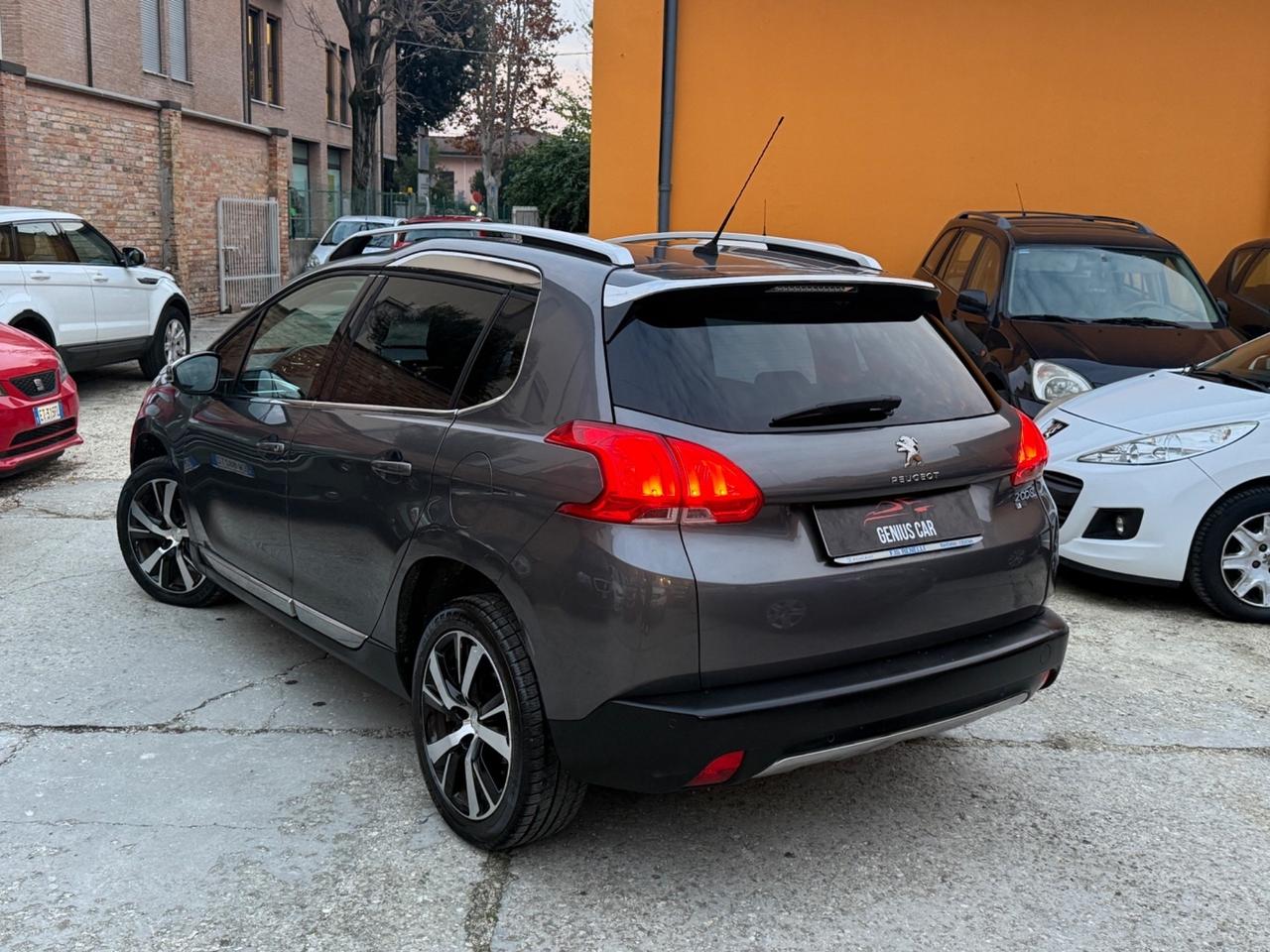 Peugeot 2008 1.6 e-HDi 115 CV Stop&Start Féline
