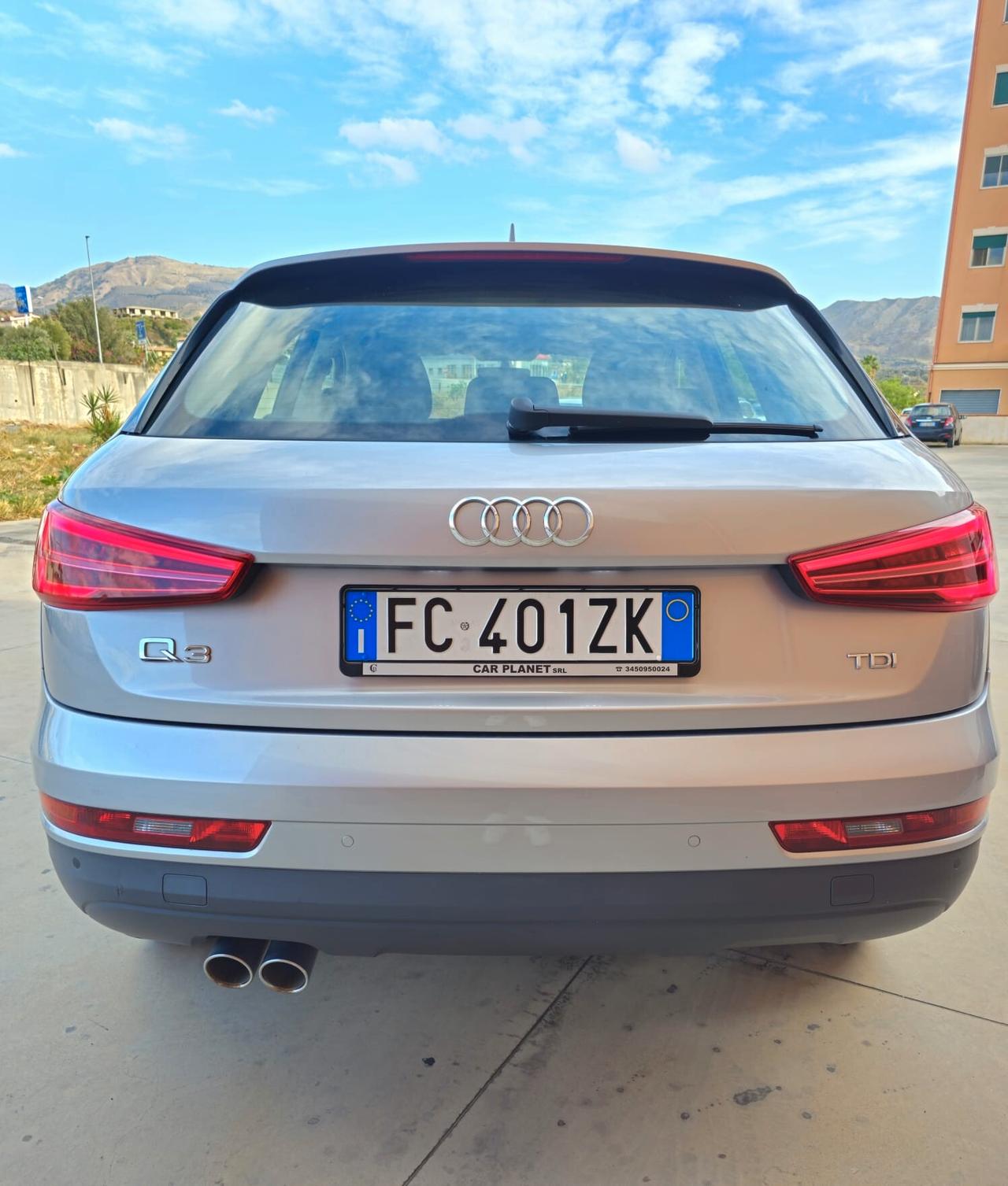 Audi Q3 2.0 TDI 120 CV Business