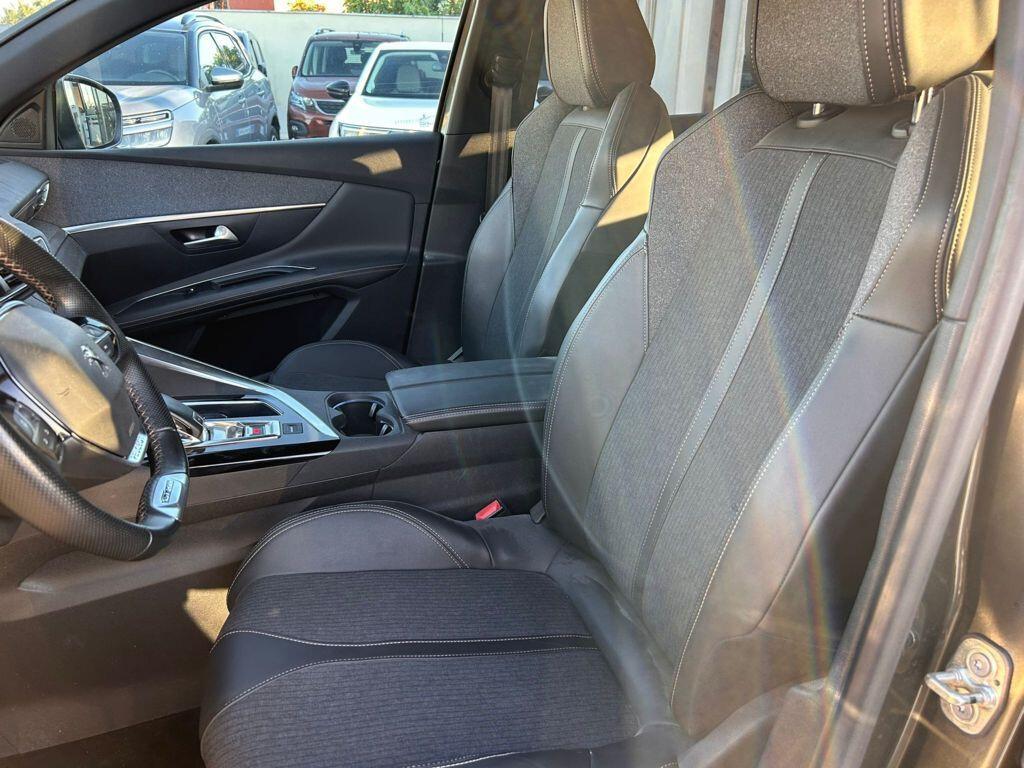 Peugeot 3008 BlueHDi 130cv EAT8 GT Line