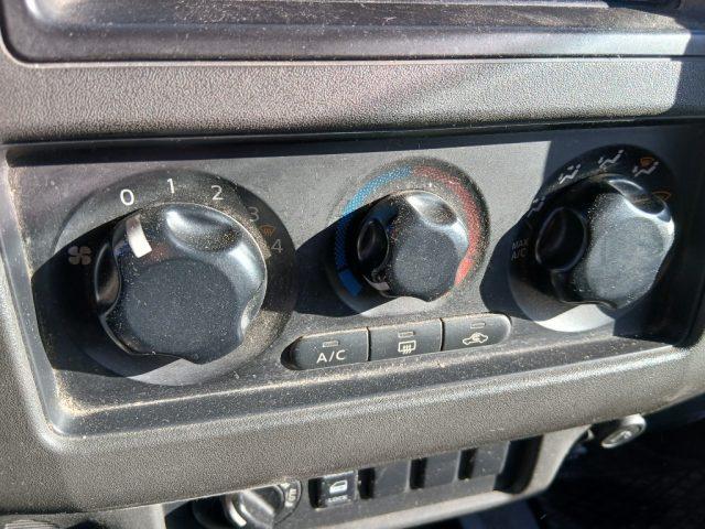 NISSAN Navara 2.5 dCi 4 porte Double Cab