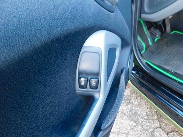 Smart ForTwo 52 kW MHD coupé White Tailor Made