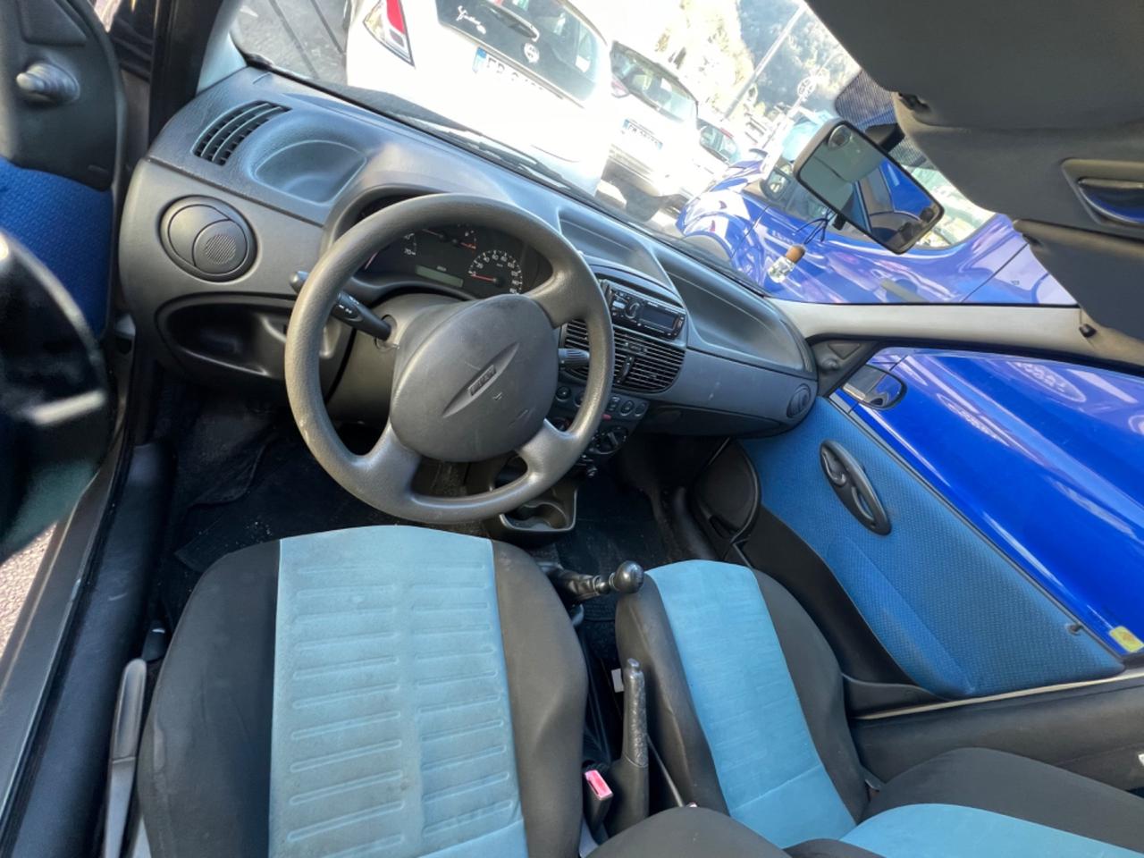 Fiat Punto 1.2i cat 5 porte EL