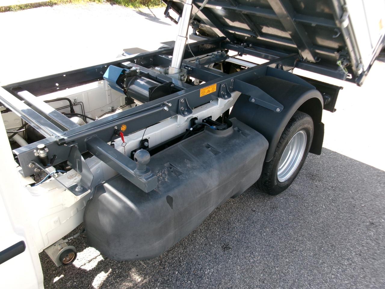 Piaggio Porter NP6 1.5 106CV MAXXI RIBALTABILE TRILATERALE CUCINI