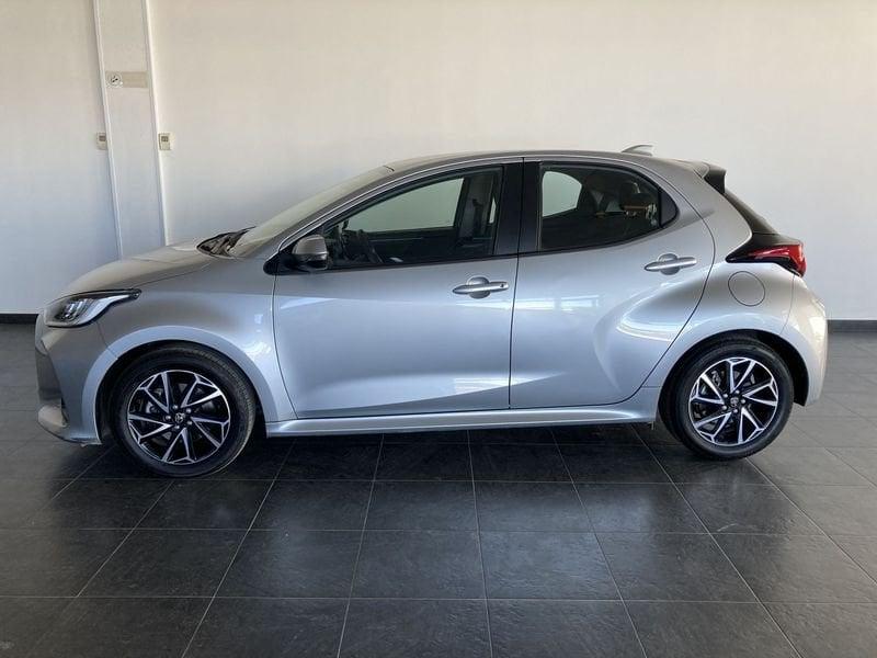Toyota Yaris Hybrid Trend MY22