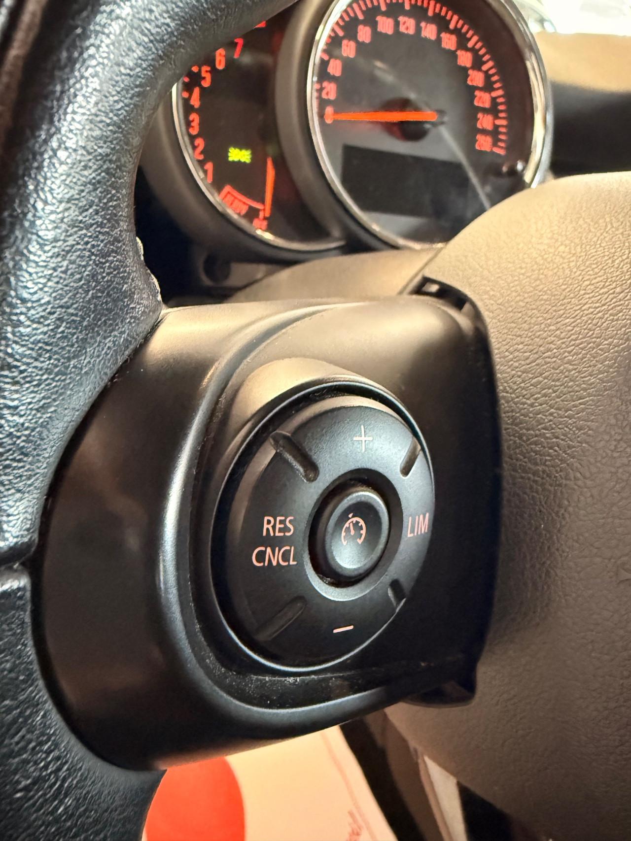 MINI One 1,2 102CV NEOPATENTATI