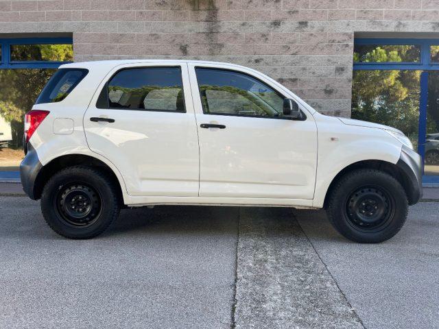 DAIHATSU Terios 1.3 86CV SX 4X4 5 P CLIMA RADIO CD GANCIO TRAINO