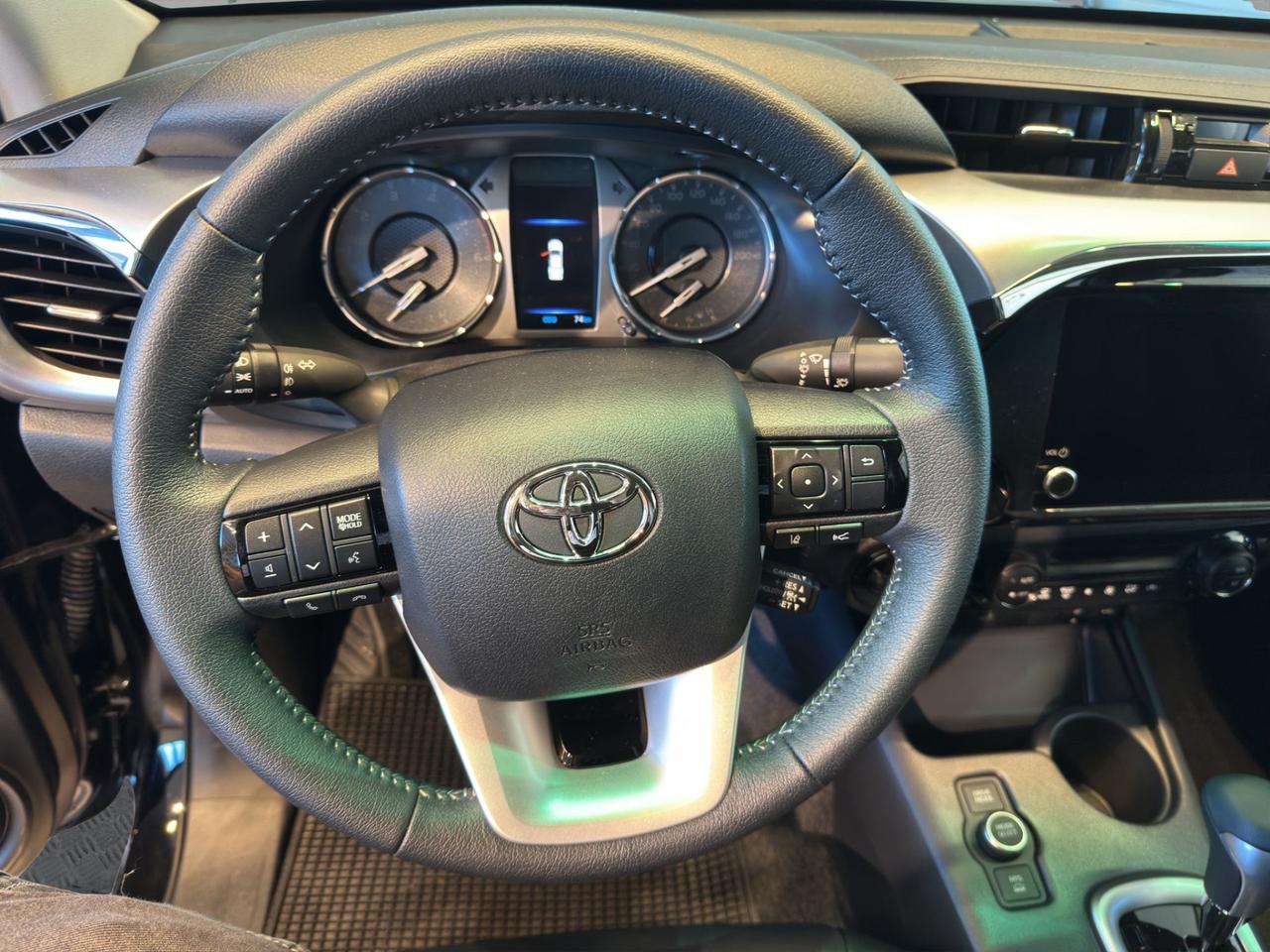 Toyota Hilux - MY25 Double Cab Executive 48V 2.8D