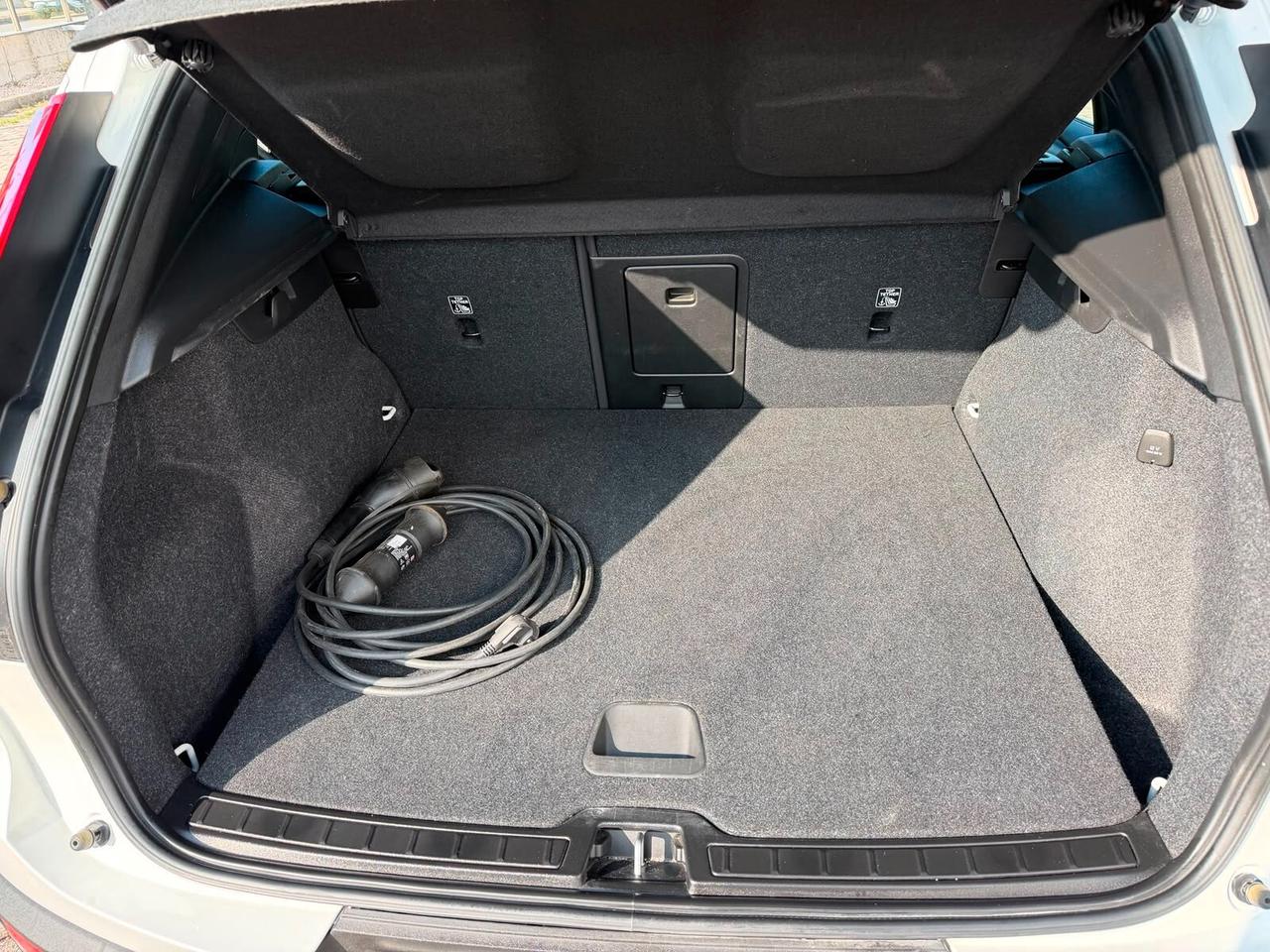 Volvo XC40 T4 Recharge Plug-in Hybrid automatico Essential