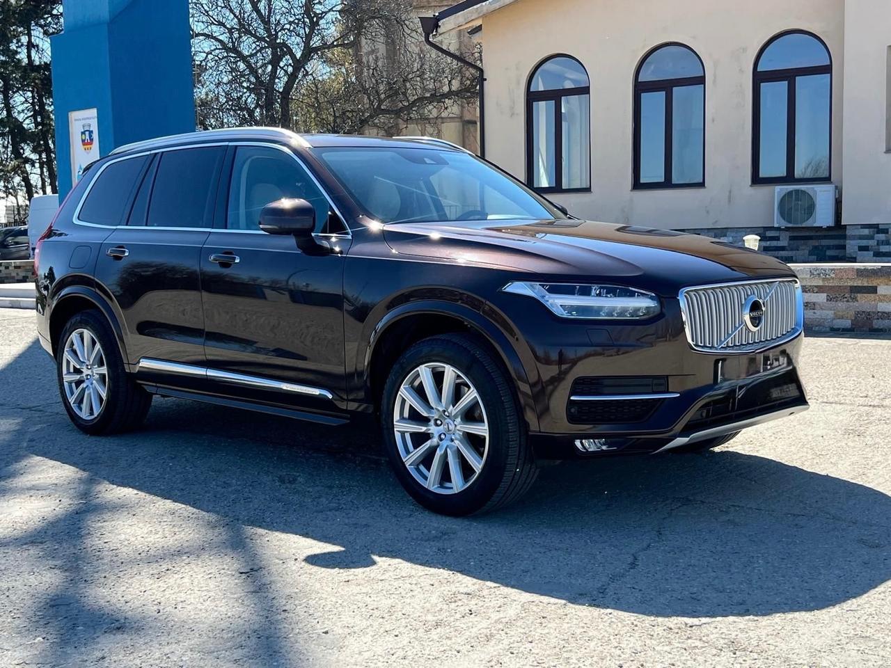 Volvo XC 90 XC90 D5 AWD Geartronic 7 posti Inscription