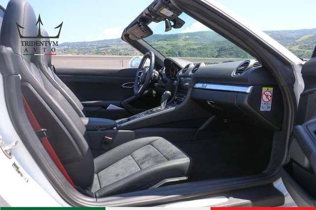 Porsche Boxster 718 2.0 300cv pdk