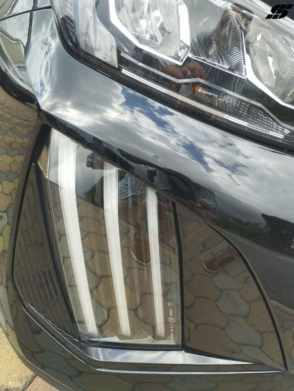 Peugeot 2008 2008 PureTech 100 S&S Allure