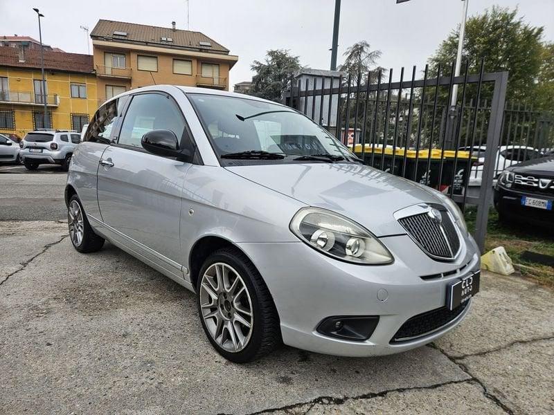 Lancia Ypsilon Ypsilon 1.2 8v Unyca
