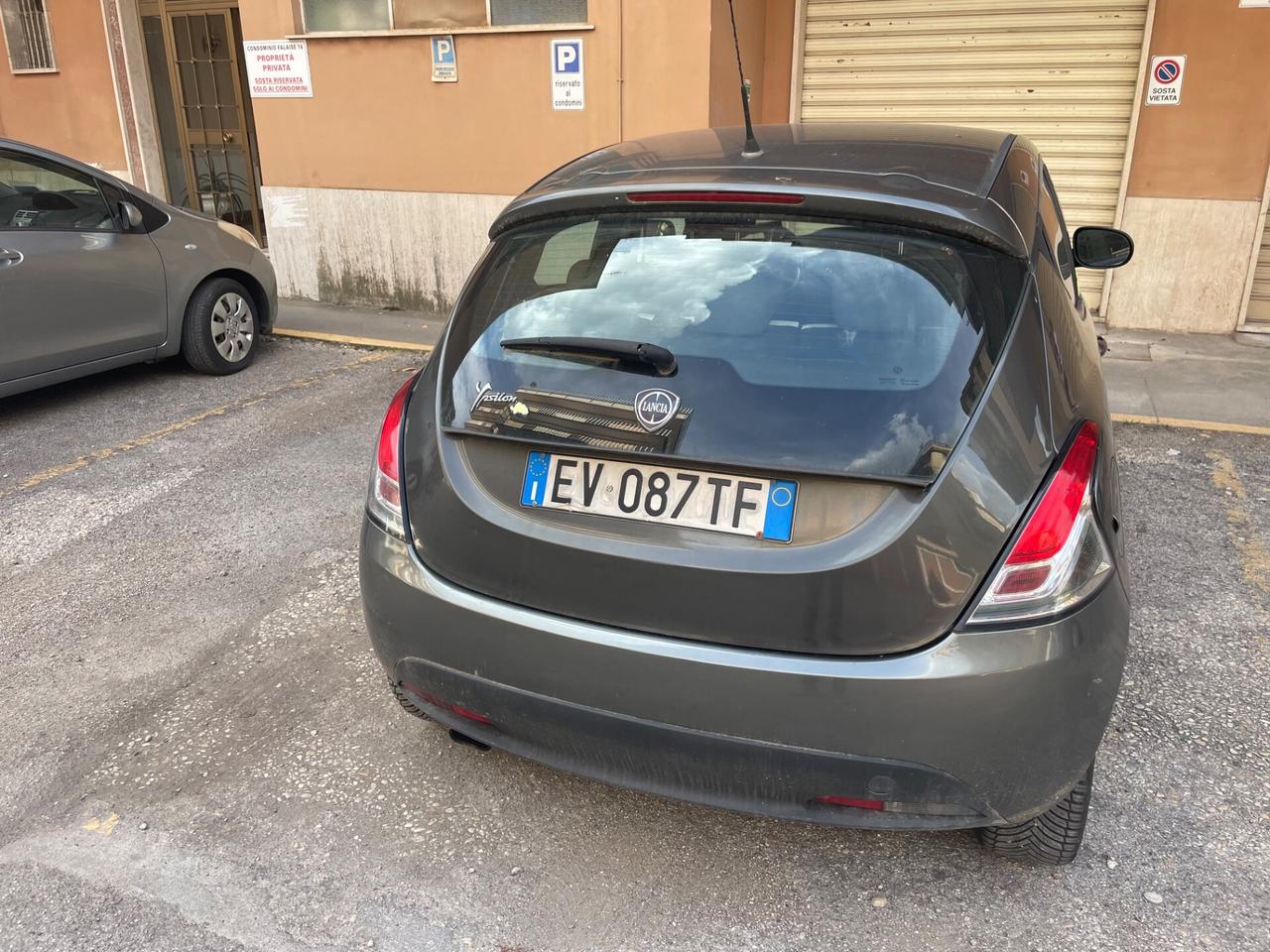 Lancia Ypsilon 1.2 69 CV 5 porte “PERFETTA”