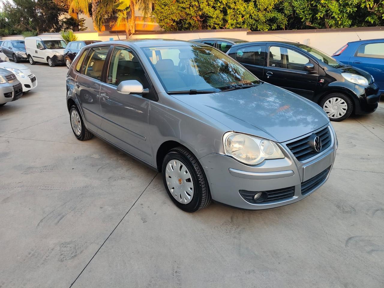 Volkswagen Polo 1.4benz. 80CV 5p. 130.000km