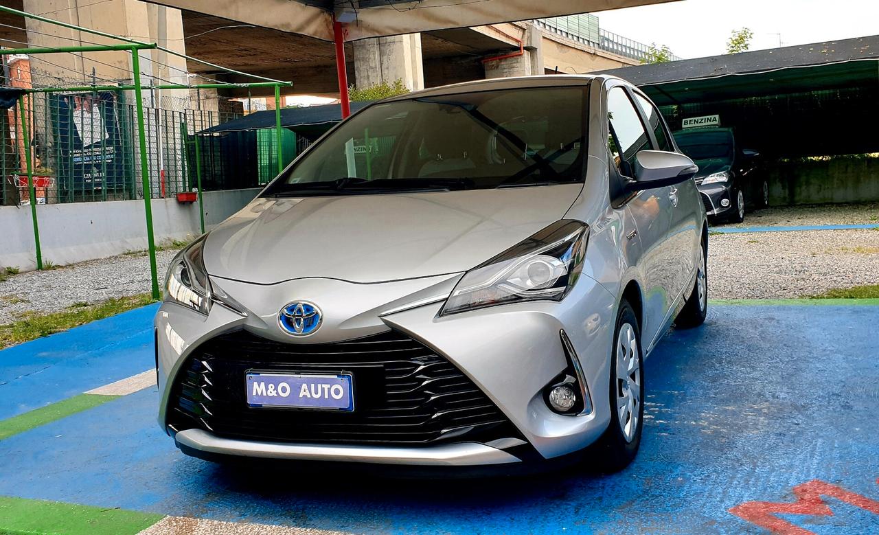 TOYOTA YARIS 1.5 BENZINA/IBRIDA PARI NUOVO 46 MILA KM