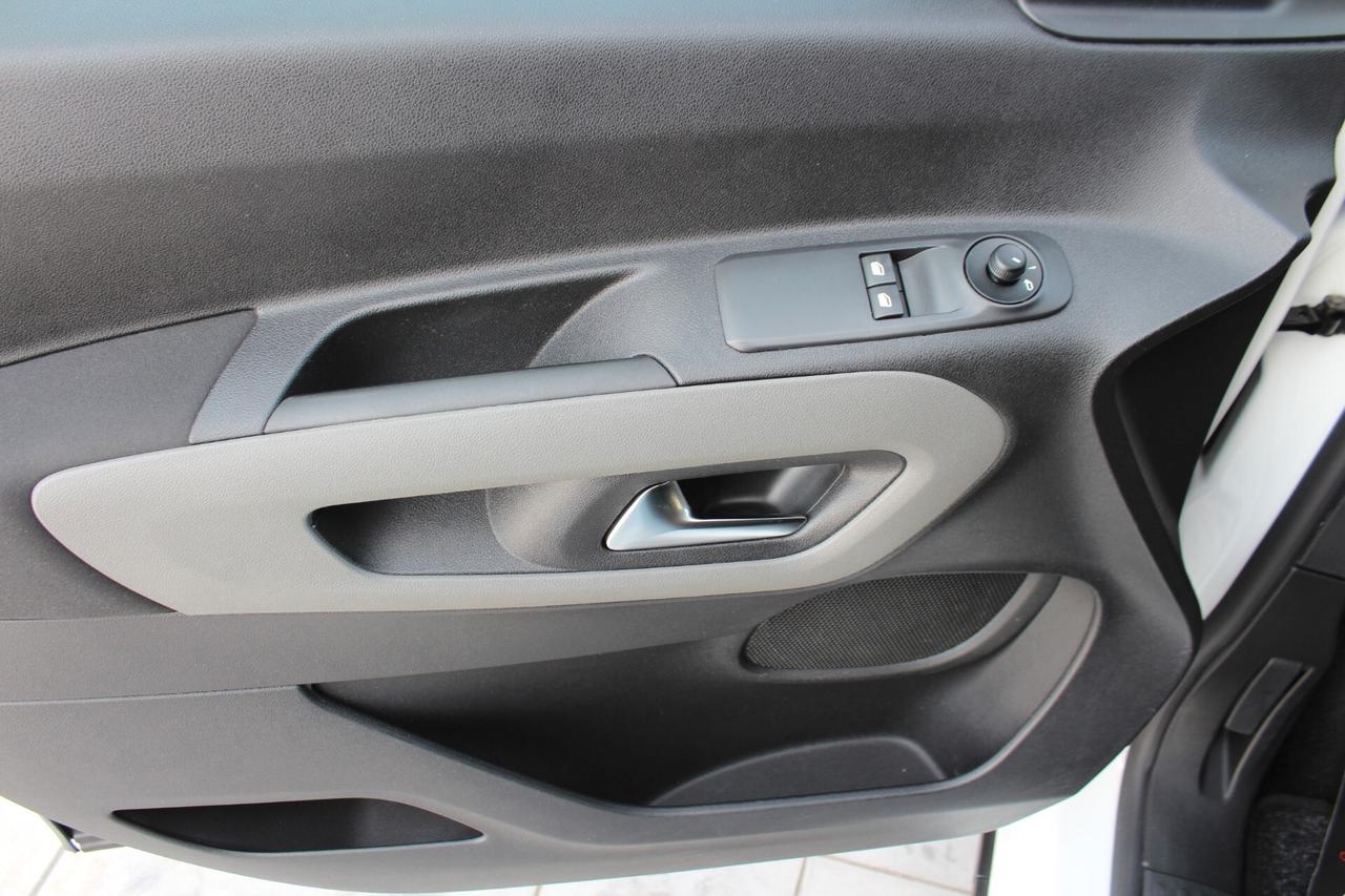 Peugeot Partner BlueHDi 100 S&S PL Furgone Pro