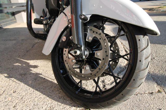 HARLEY-DAVIDSON FLHX Street Glide CRUISER