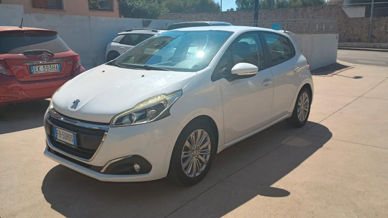 Peugeot 208 BlueHDi 75 5 porte Allure