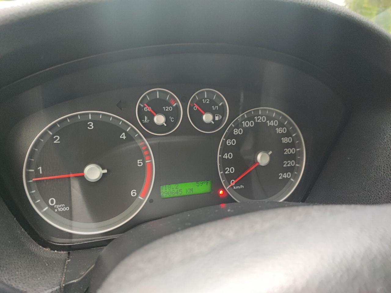Ford Focus 1.6 TDCi 90 CV station wagon neopatentati