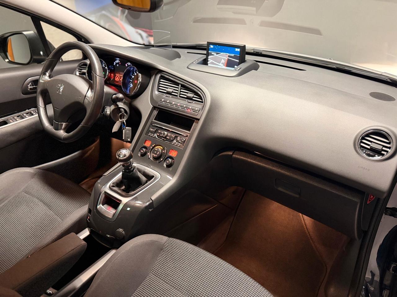 Peugeot 5008 2.0 HDi 150CV Allure 7 posti