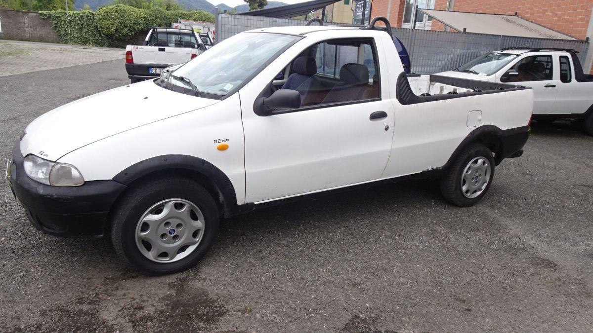 FIAT - Strada 1.9 D PICK-UP FIORINO