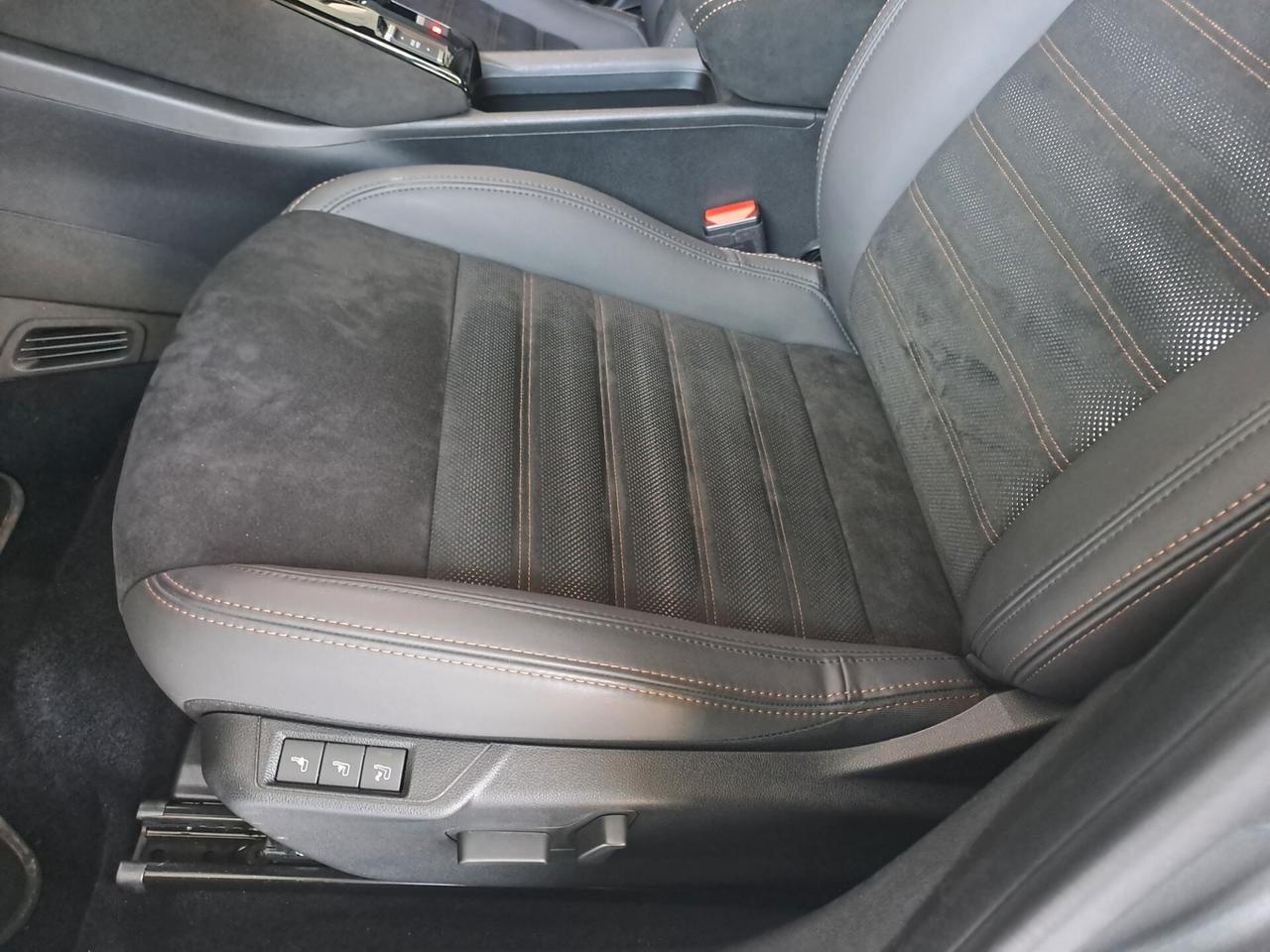Alfa Romeo Junior 1.2 145 CV Hybrid eDCT6 Q4 Intensa