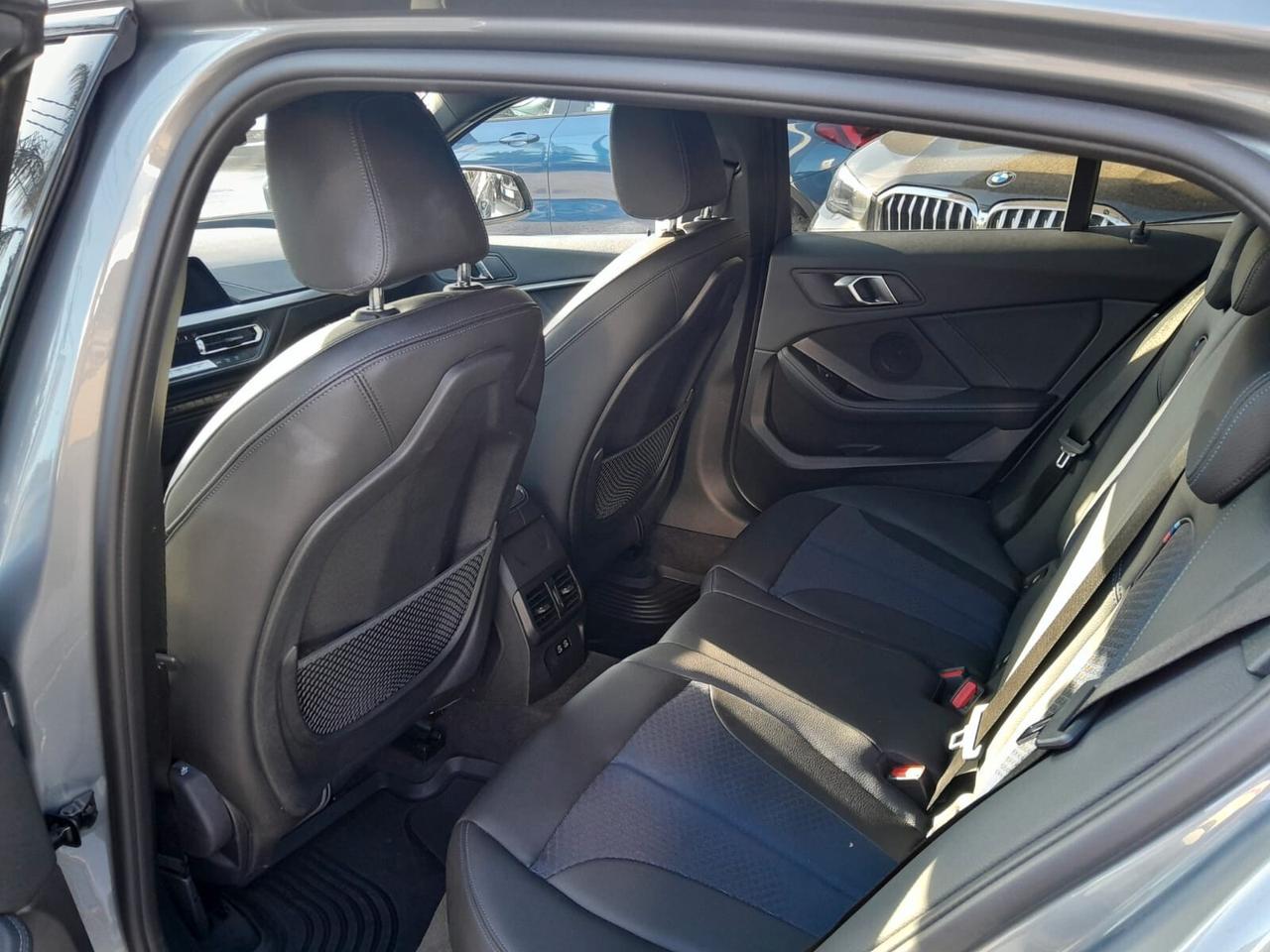 Bmw 118 118d 5p. Msport
