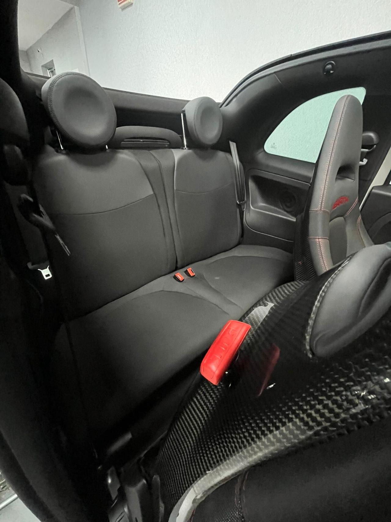 Abarth 595 C 1.4 Turbo T-Jet 180 CV Esseesse