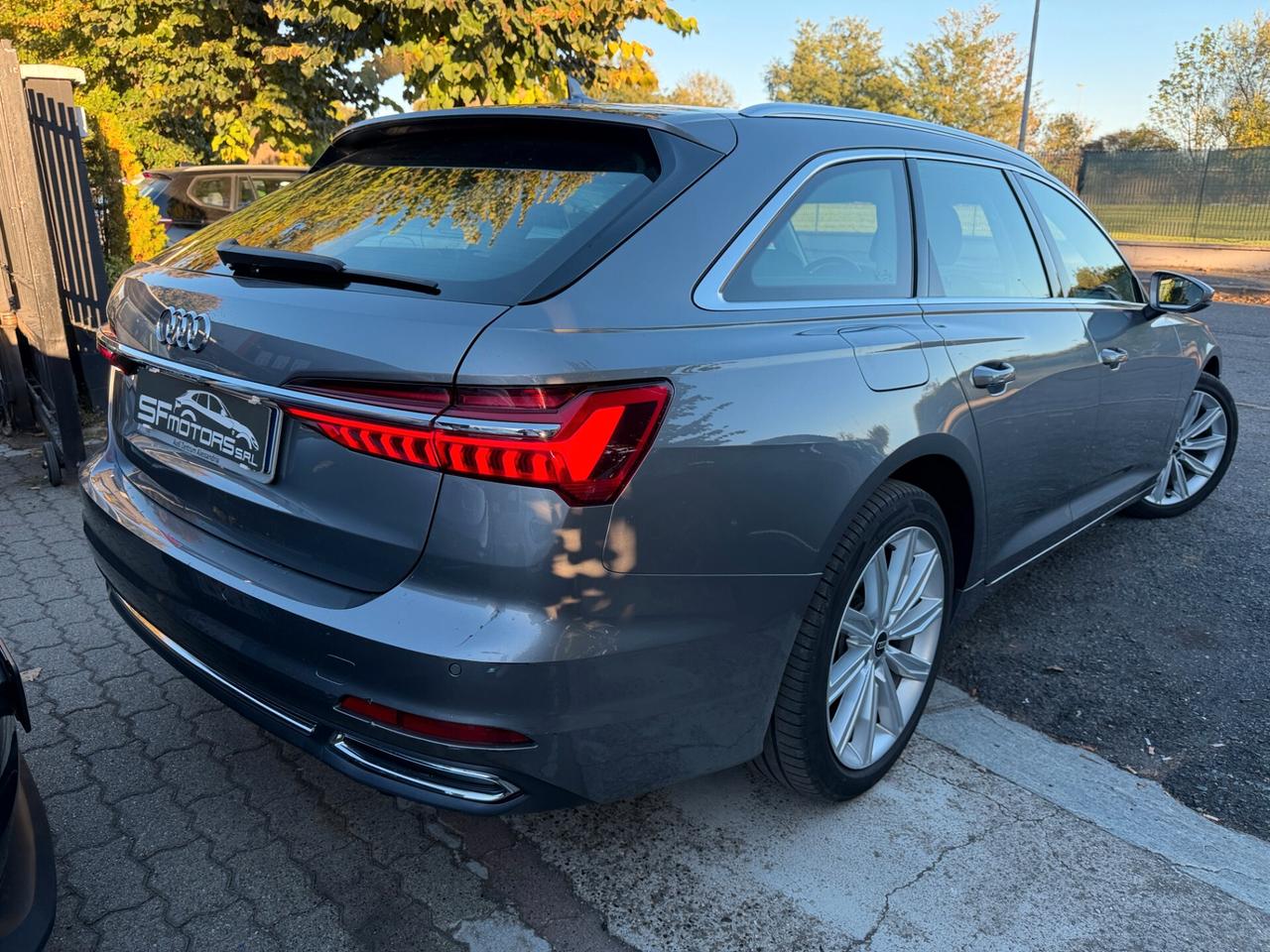 Audi A6 Avant 40 2.0 TDI S tronic Business Plus
