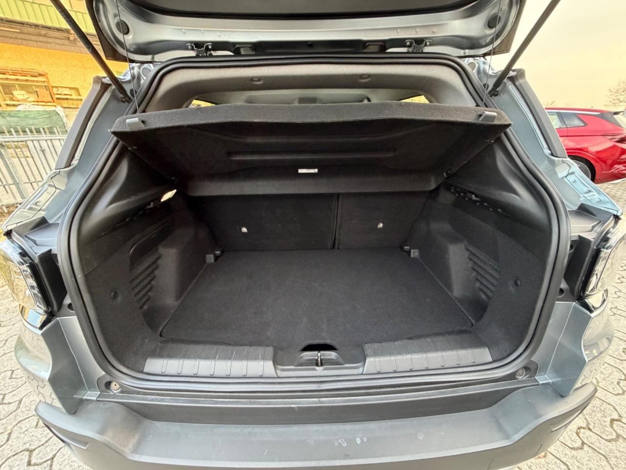 Jeep Avenger 1.2 Turbo 100 CV MHEV Summit