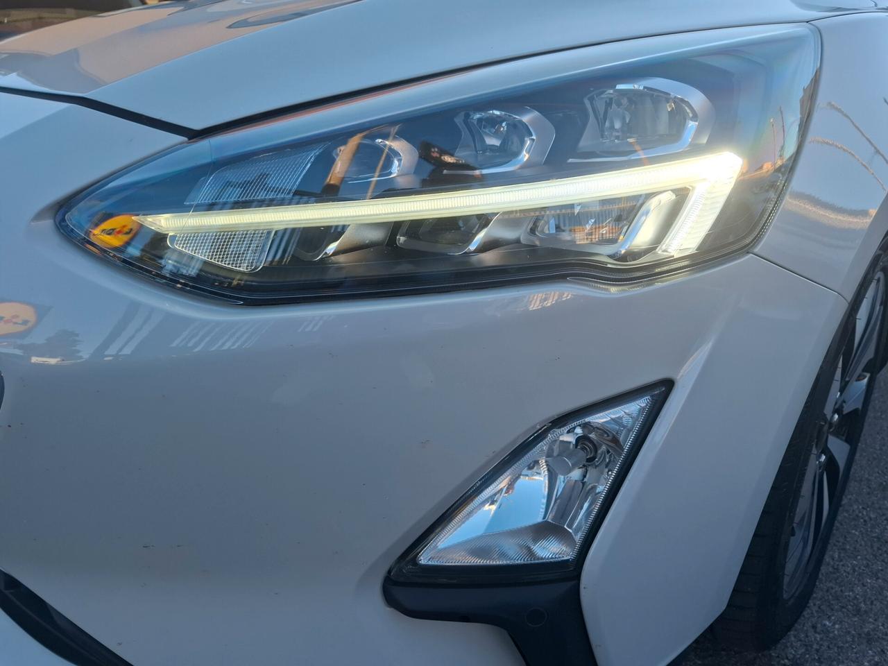 Ford Focus 1.5 TDCI 120 CV 5p. TITANIUM FULL LED