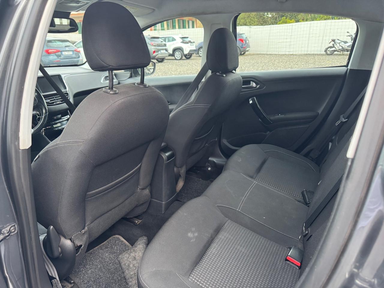 Peugeot 208 BlueHDi 75 S&S 5 porte Active