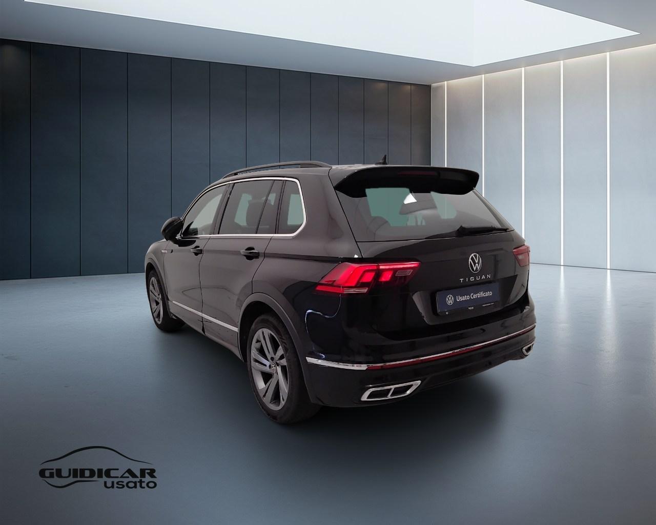 VOLKSWAGEN Tiguan II 2021 - Tiguan 2.0 tdi R-Line 150cv dsg