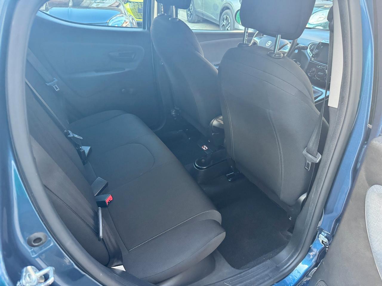 Lancia Ypsilon 1.0 FireFly 5 porte S&S Hybrid Gold