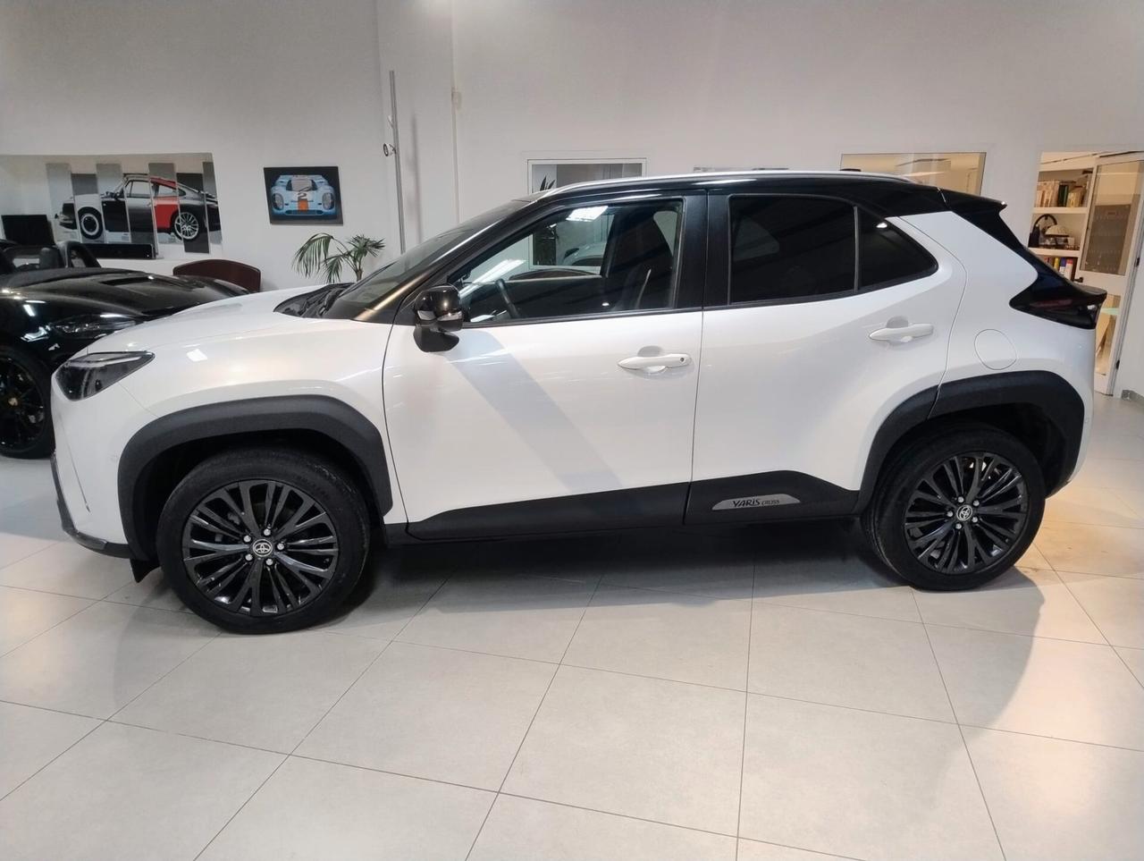 Toyota Yaris Cross 1.5 Hybrid 5p. E-CVT AWD-i Adventure